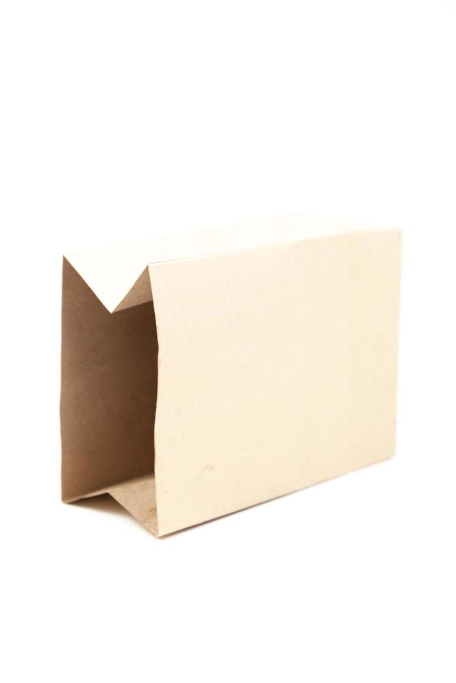 sacchetto di carta marrone su sfondo bianco foto