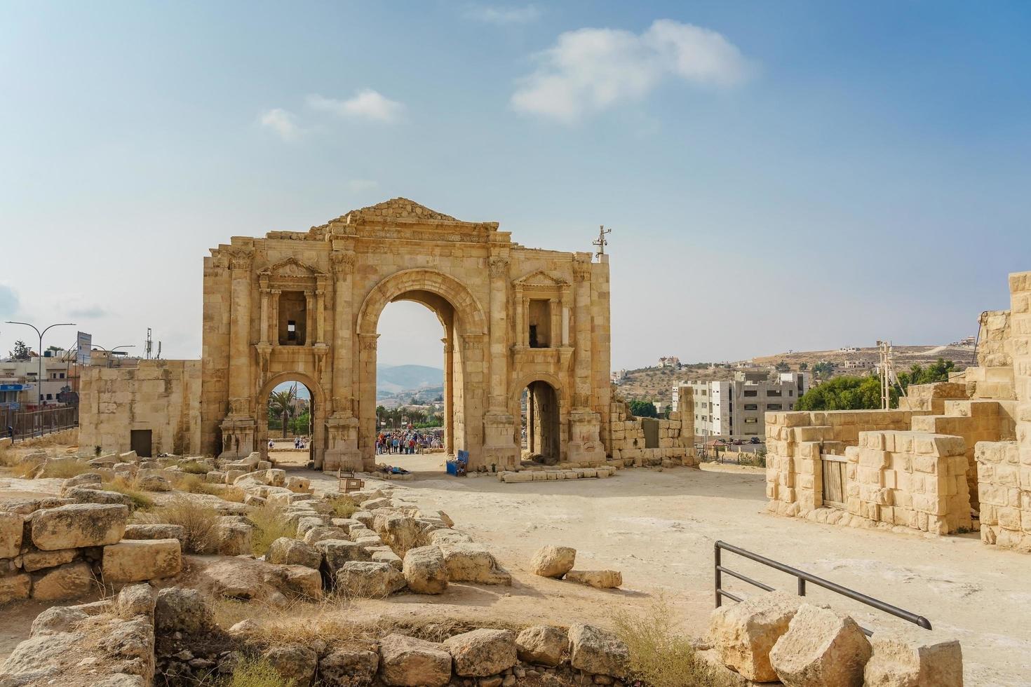 arco di Adriano a Jerash, Giordania, 2018 foto
