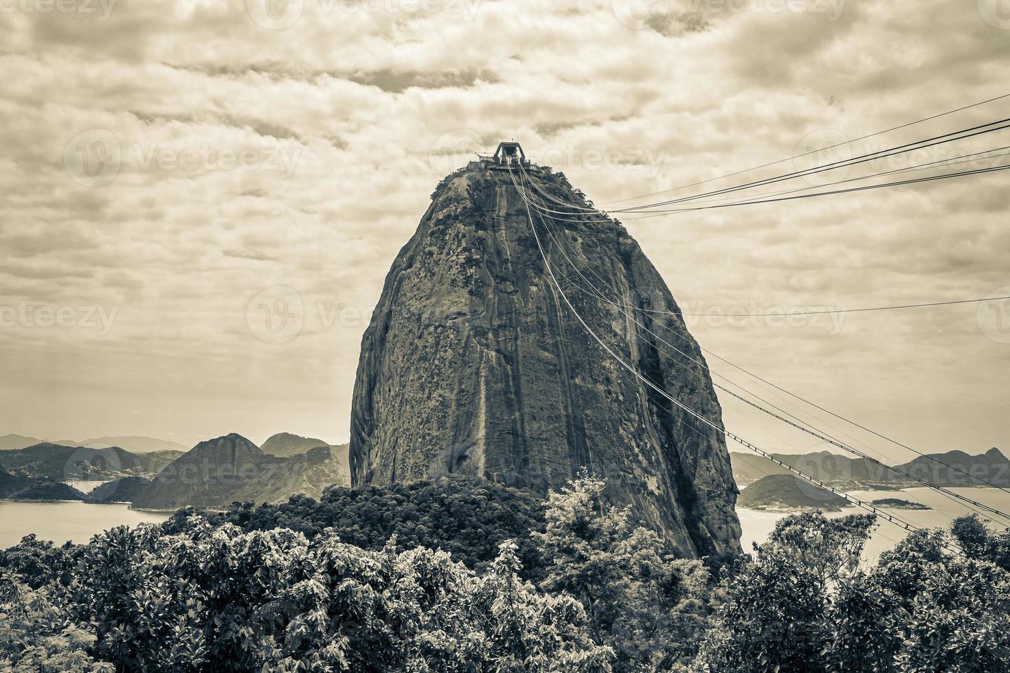 monte pan di zucchero pao de acucar panorama rio de janeiro brasile. foto