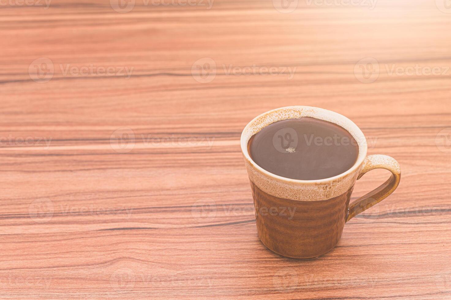 tazza di caffè sul tavolo foto