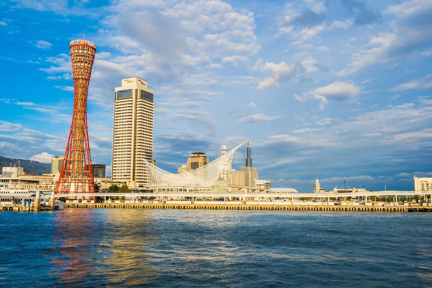 bellissimo paesaggio urbano della città di kobe, in giappone foto