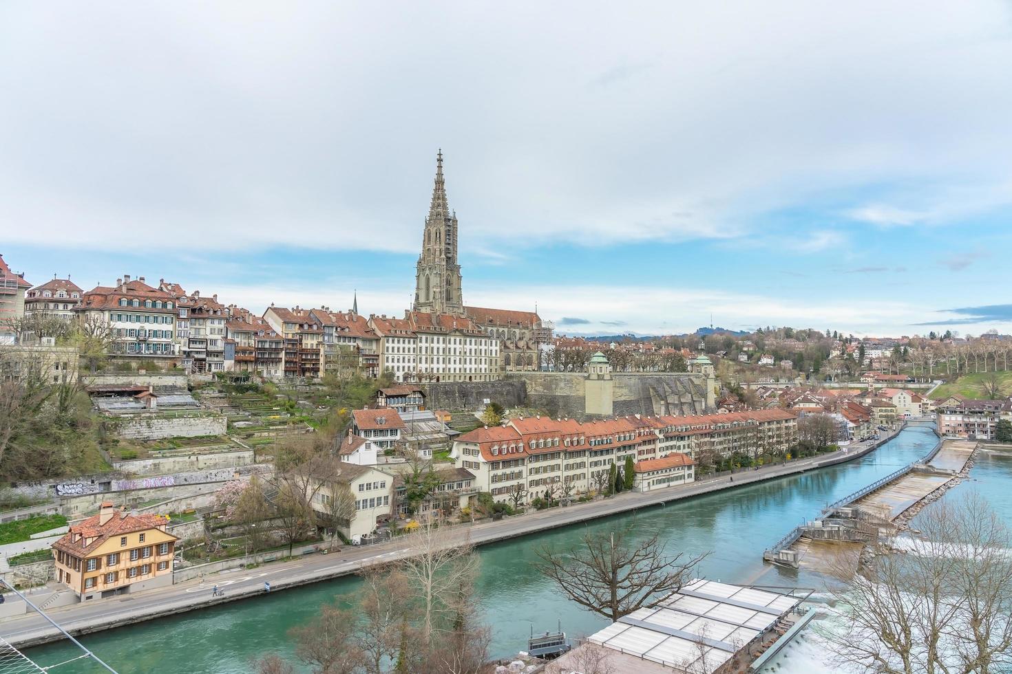 vista panoramica di berna, la capitale della svizzera foto