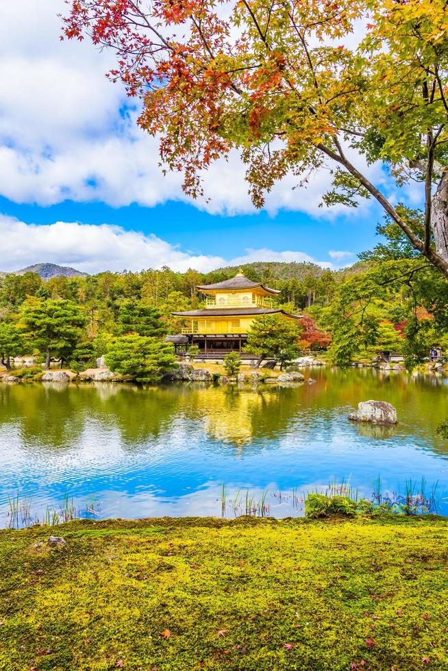 tempio kinkakuji o padiglione d'oro a kyoto, giappone foto