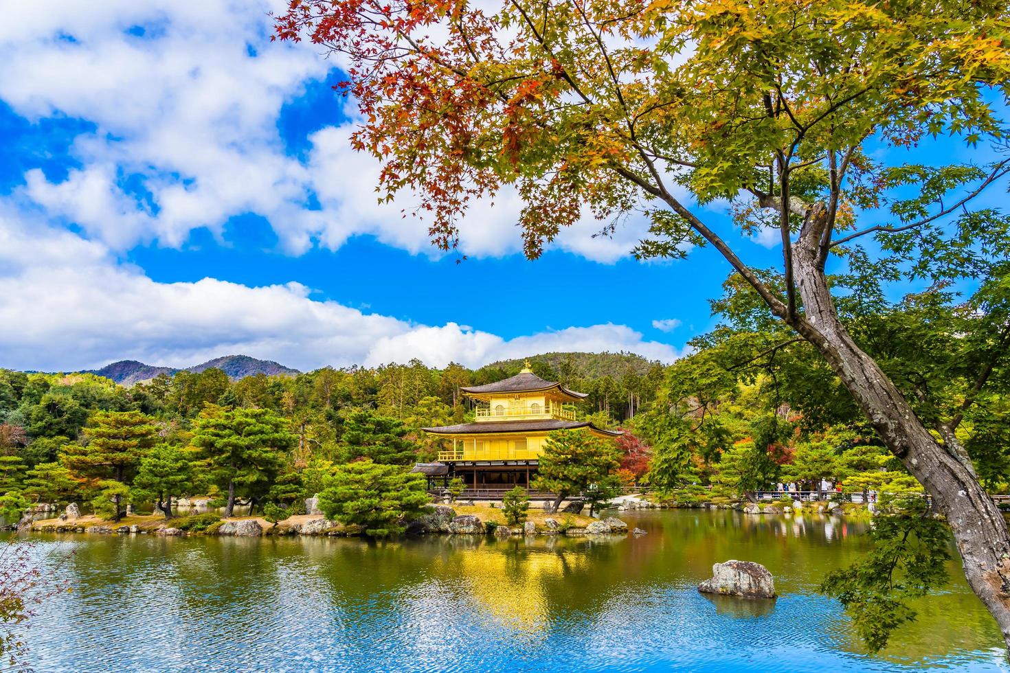 tempio kinkakuji o padiglione d'oro a kyoto, giappone foto