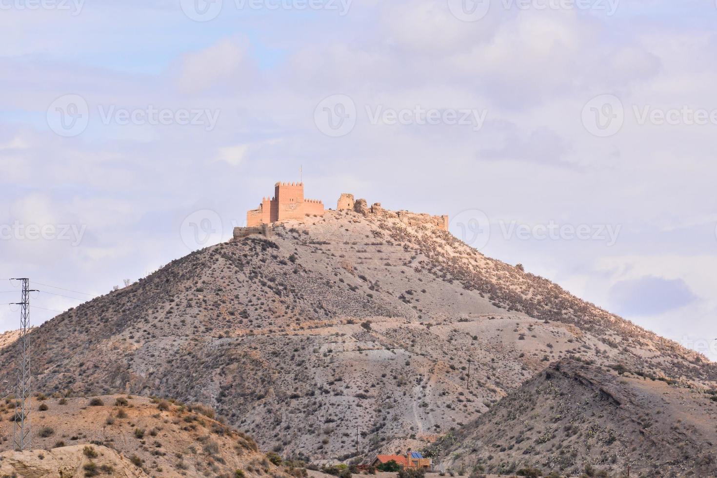 edificio su il collina foto