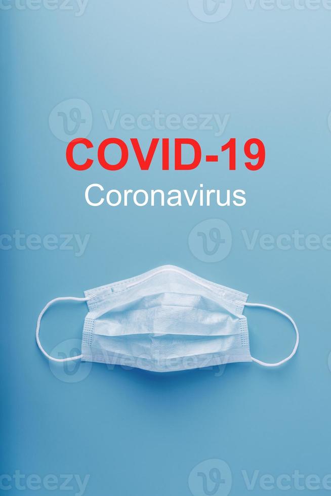 medico maschere per protezione contro pericoloso coronavirus infezione con il iscrizione covid19. foto