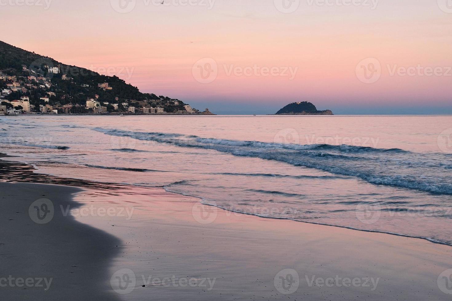 alassio villaggio liguria Italia a tramonto foto