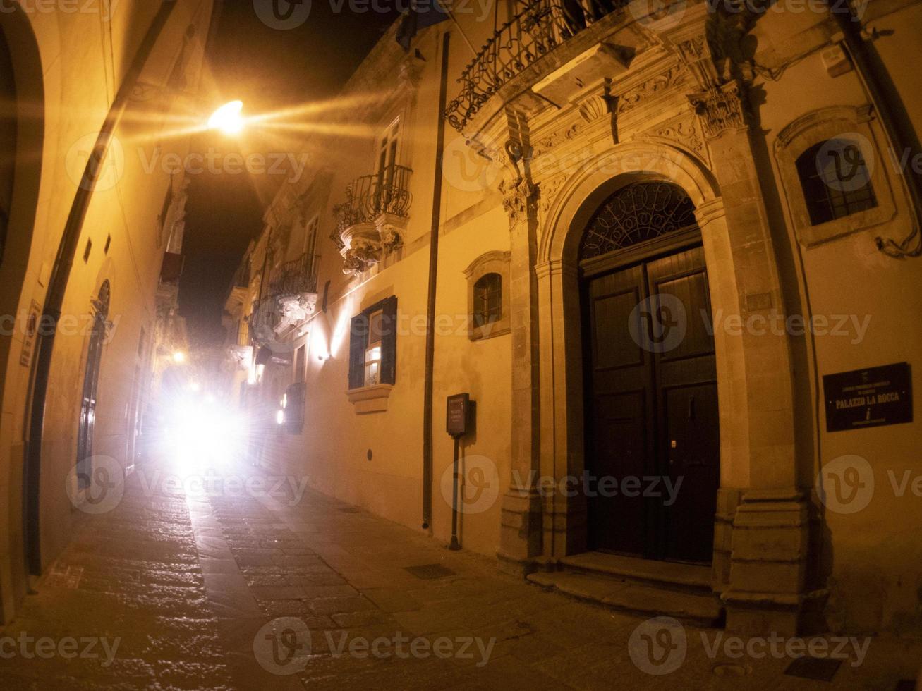 ragusa sicilia barocco cittadina foto