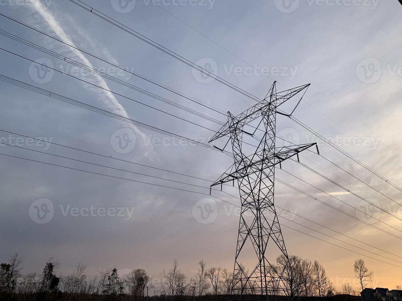 linee elettriche ad alta tensione foto