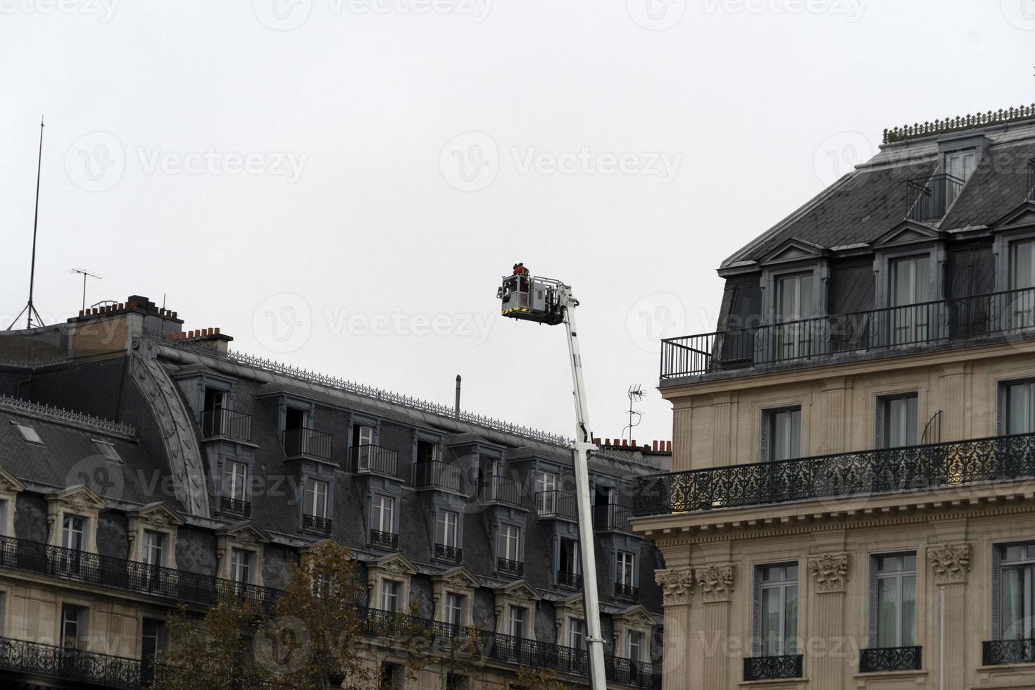 Parigi, Francia - novembre 20 2021 - grande fuoco vicino musica lirica garnier foto