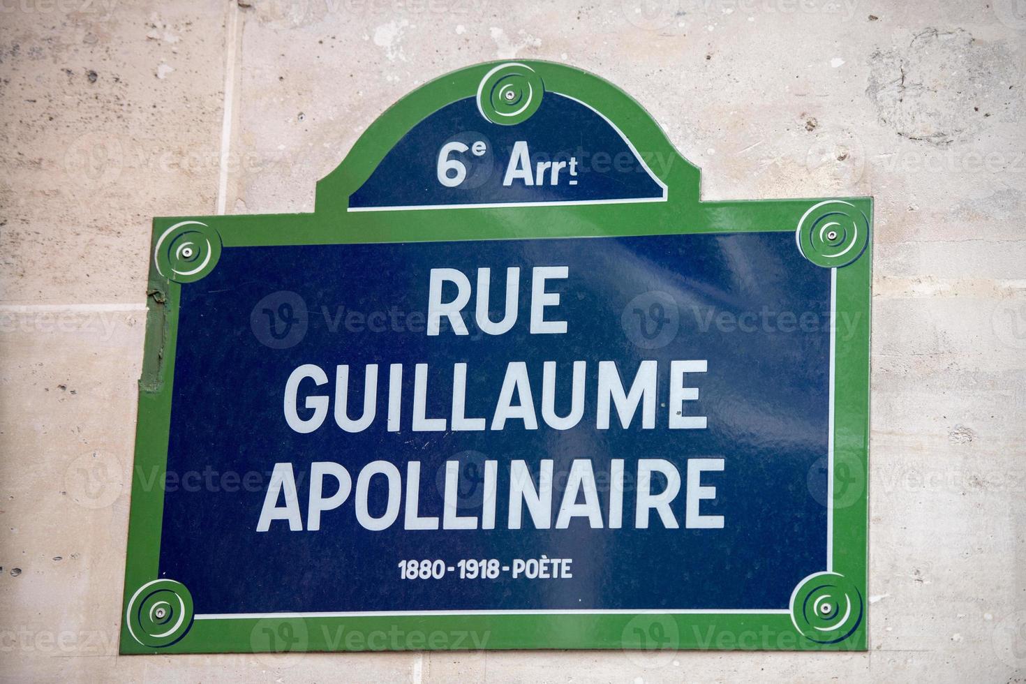 Guillaume apollinaire strada cartello nel Parigi foto