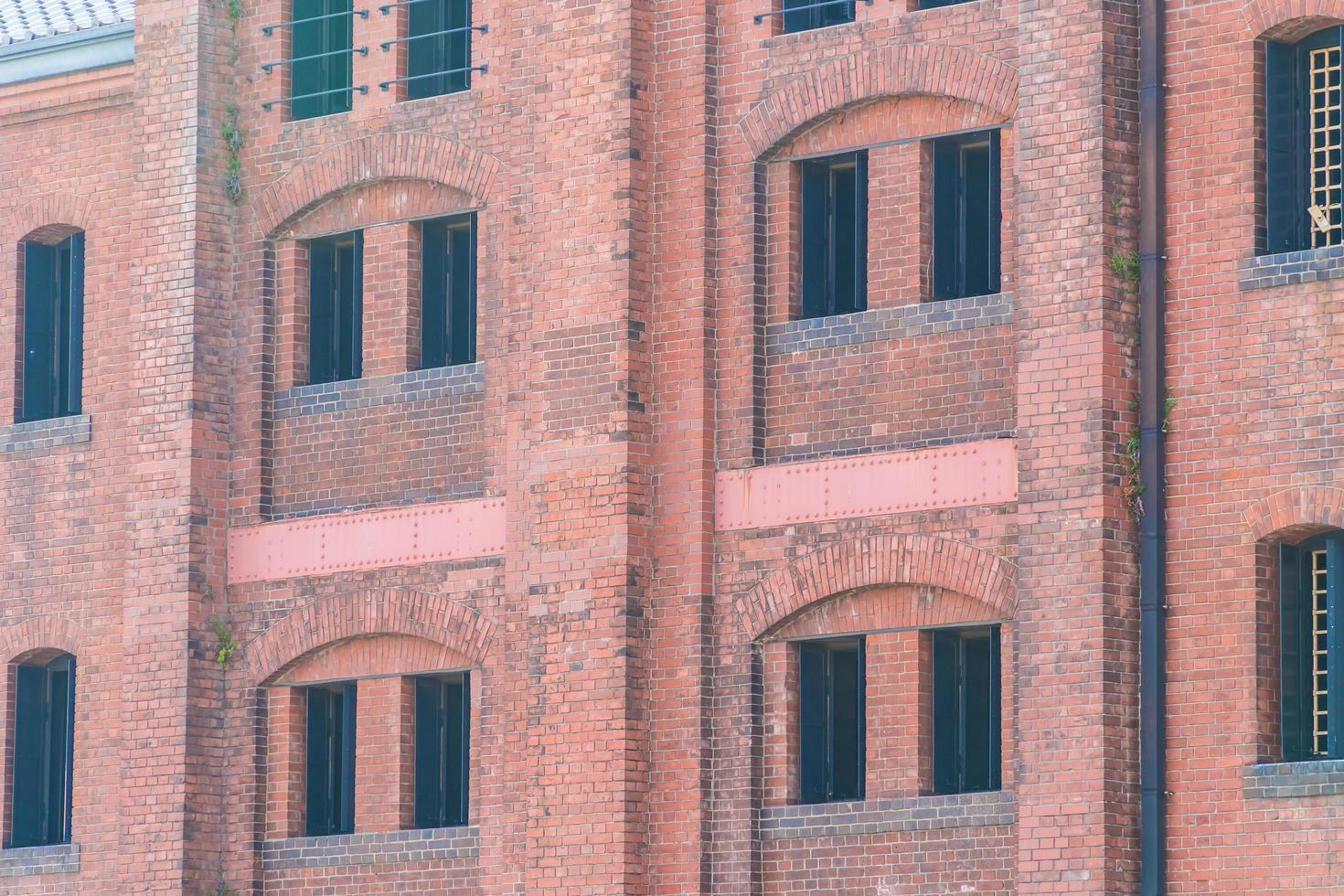 Esterno del magazzino di mattoni nella città di Yokohama, Giappone foto