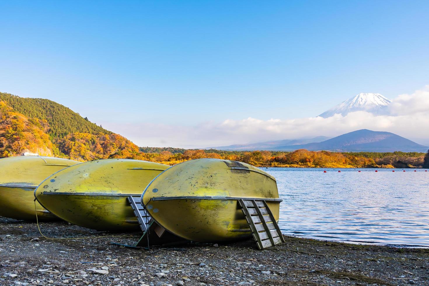 mt. fuji in giappone in autunno foto