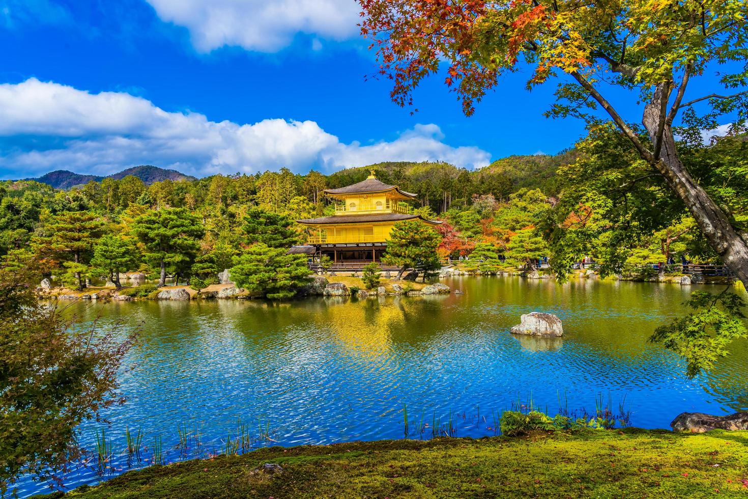 tempio kinkakuji o padiglione d'oro a kyoto, giappone foto