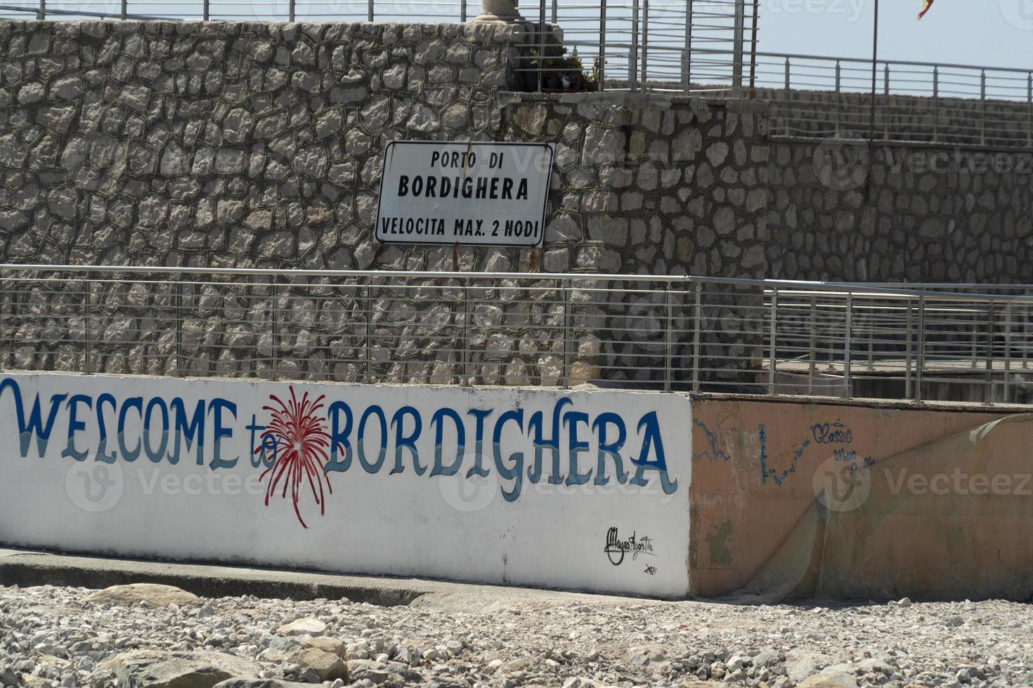 bordighera villaggio Visualizza a partire dal il mare foto