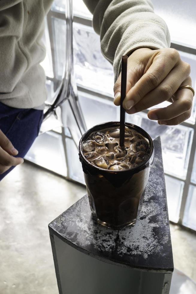 bevanda al cioccolato ghiacciata fatta in casa foto