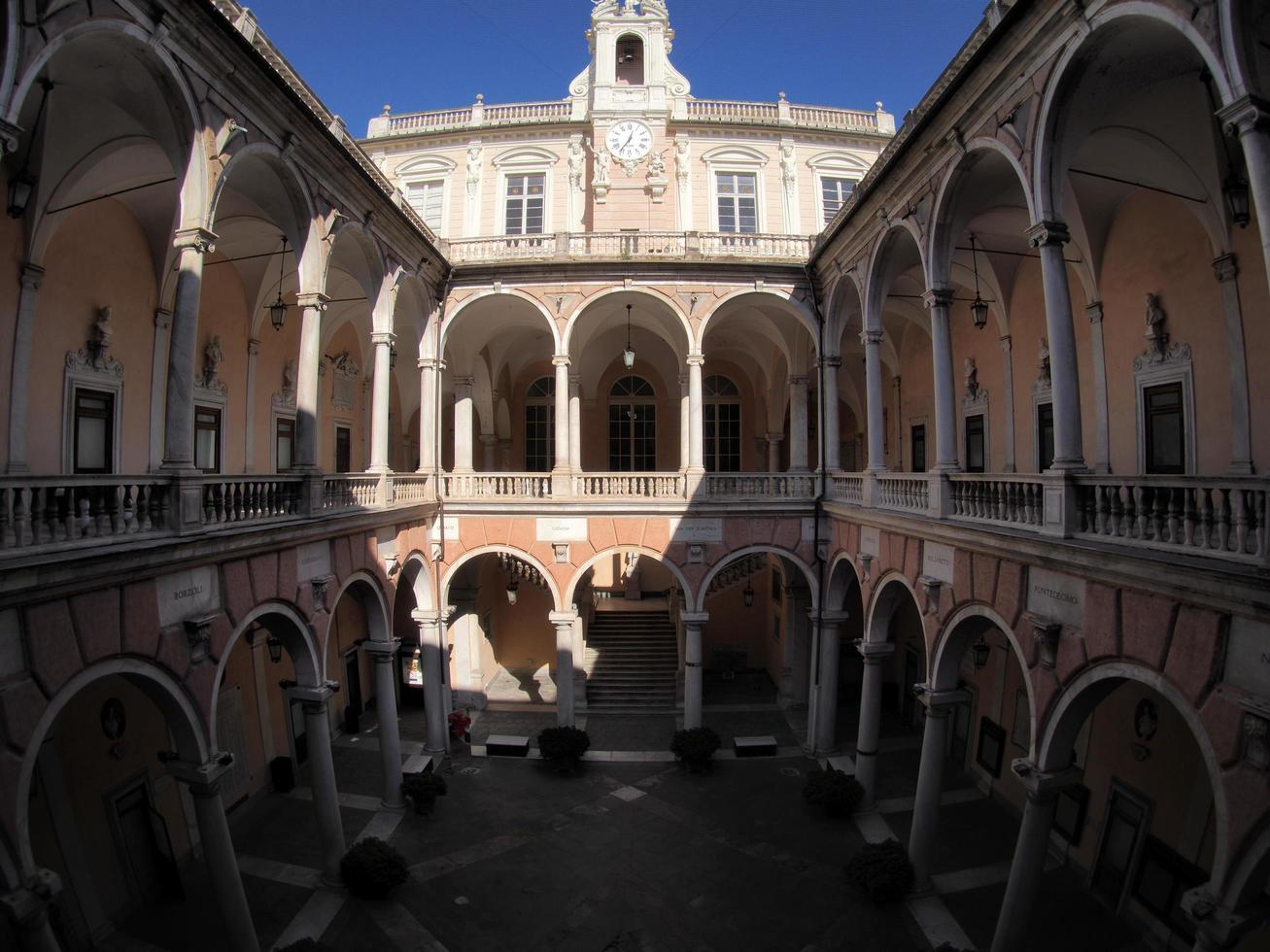 Genova, Italia - marzo 2020 - Genova città sala doria palazzo foto