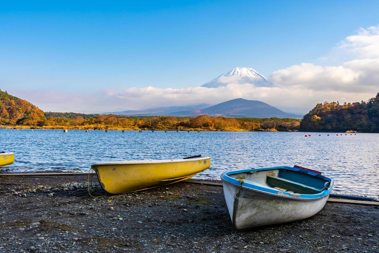 mt. fuji in giappone in autunno foto