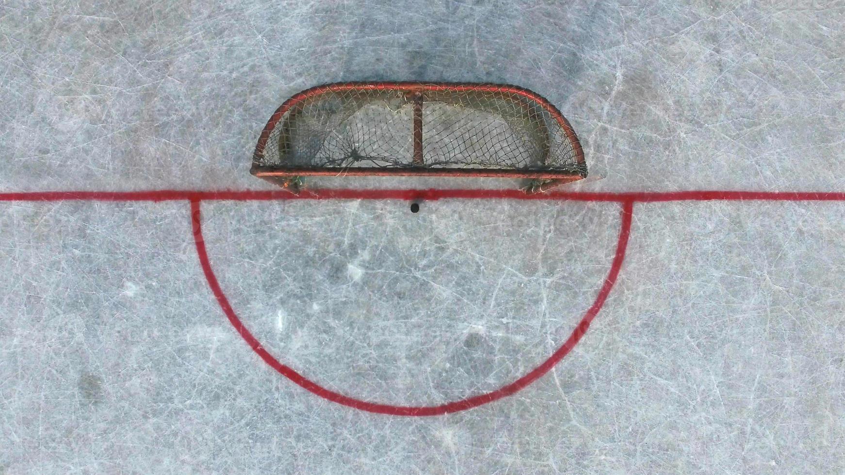 cancelli di hockey prima della partita, vista dall'alto foto