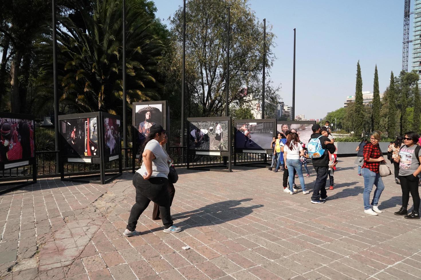 Messico città, febbraio 3 2019 - cittadina parco chapultepec affollato di persone su Domenica foto