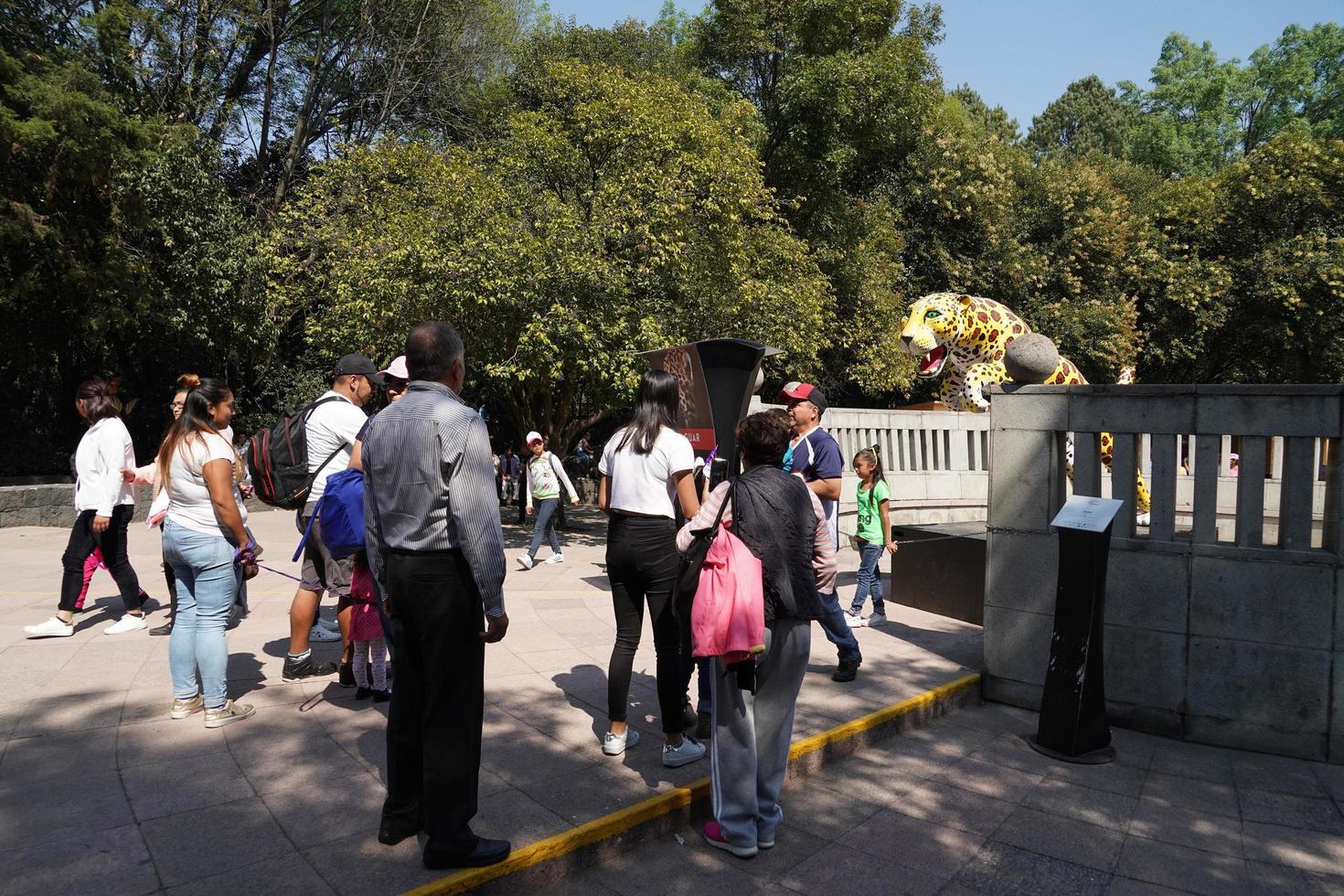 Messico città, febbraio 3 2019 - cittadina parco chapultepec affollato di persone su Domenica foto