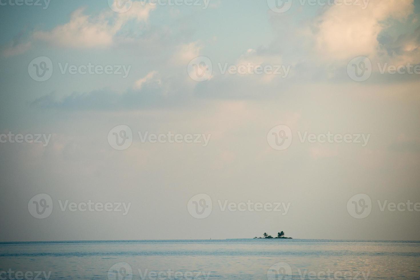 tramonto alle maldive foto