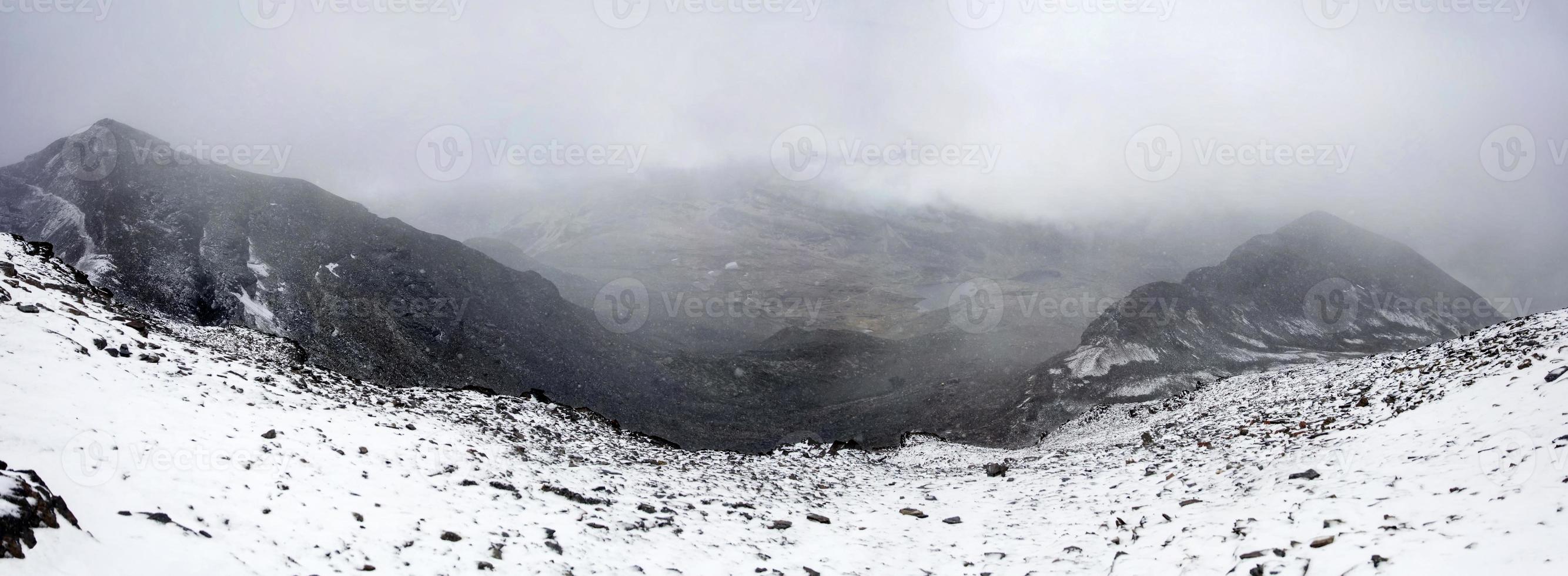 montagna chalcaltaya in bolivia foto