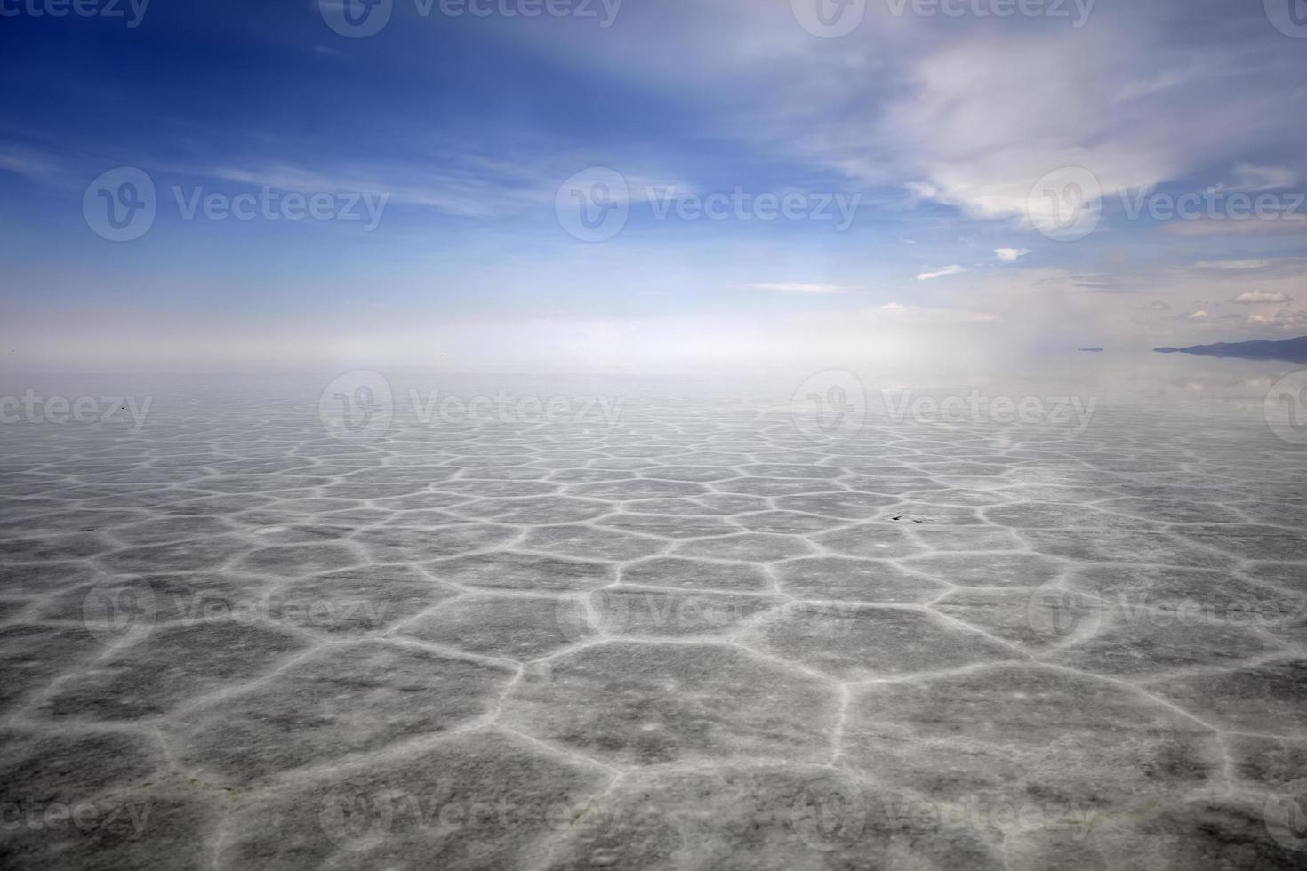 Salar de Uyuni distesa di sale in Bolivia foto