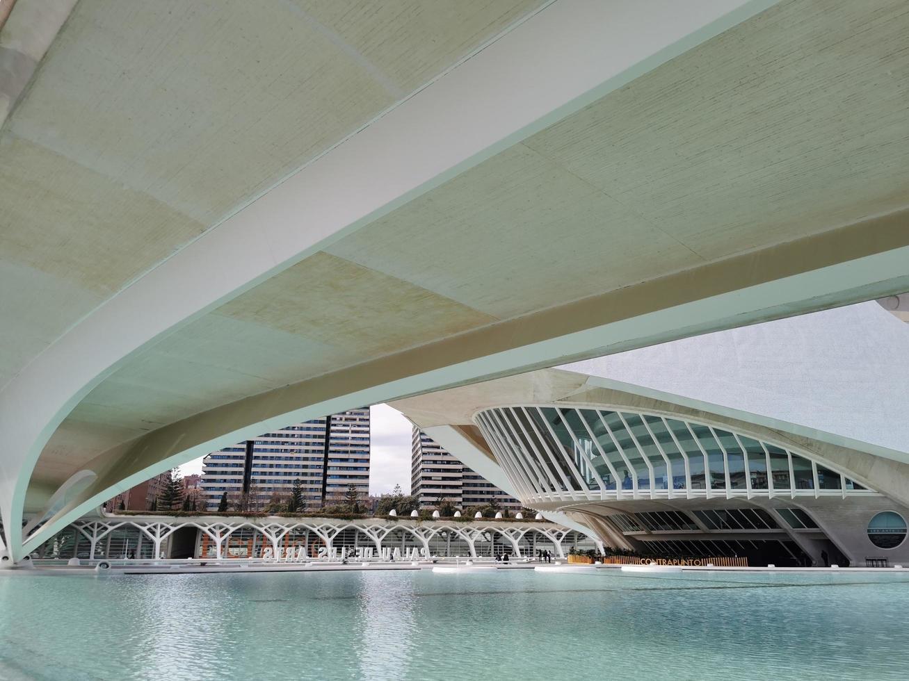 urbano paesaggi e curvo linee, valencia, Spagna foto