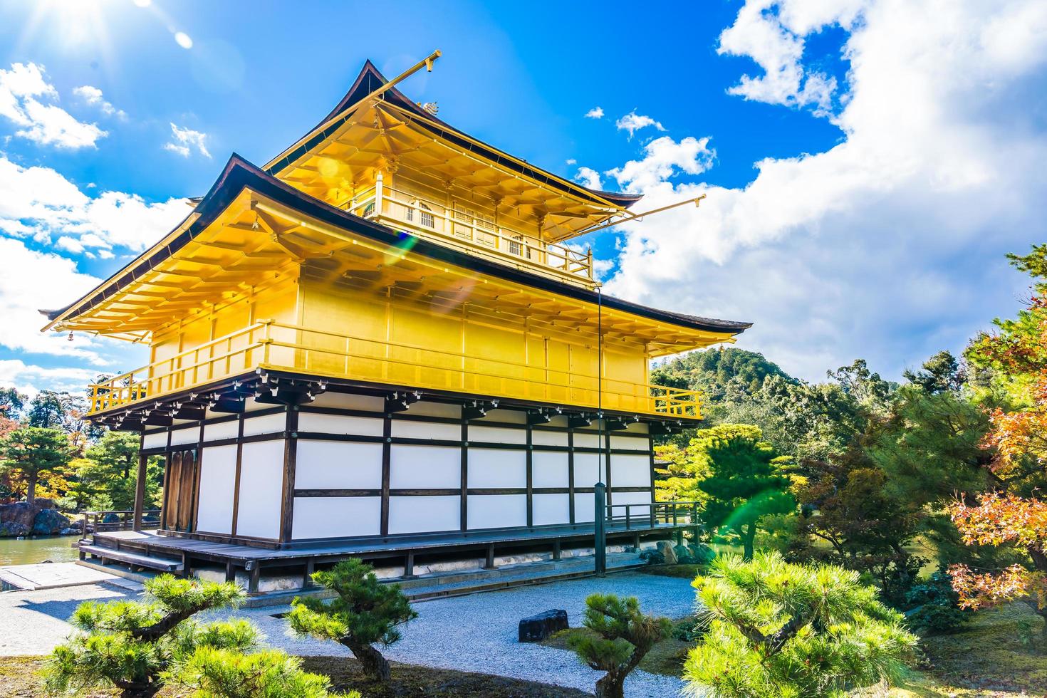 tempio kinkakuji o padiglione d'oro a kyoto, giappone foto