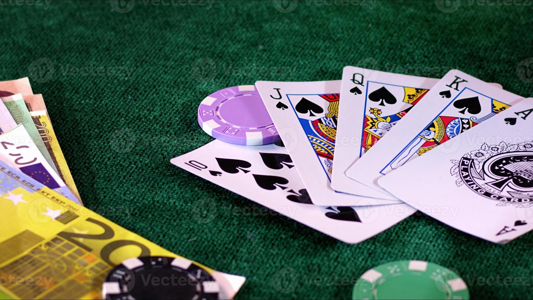 gioco gioco d'azzardo i soldi e poker carte foto