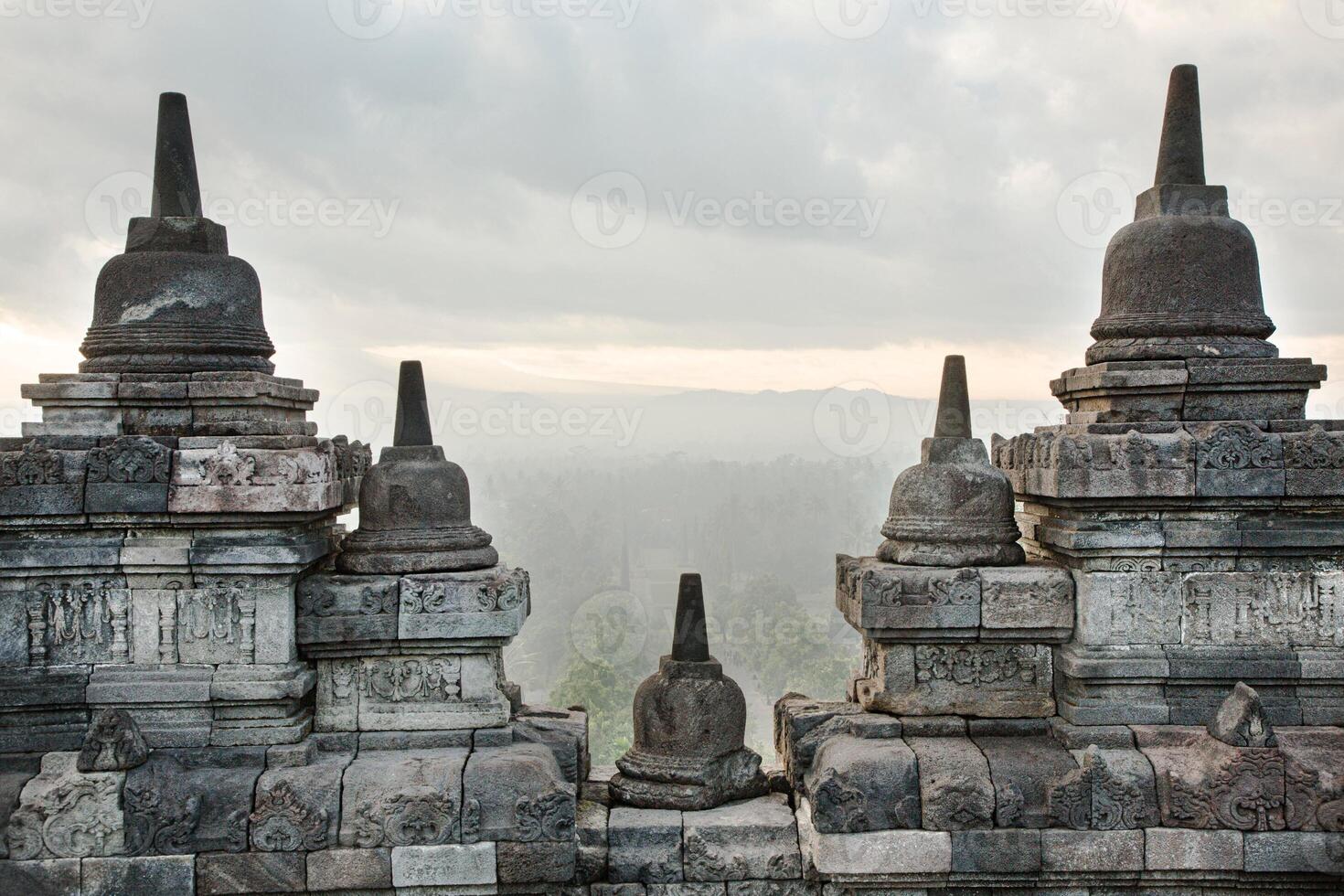 bellissimo Borobudur tempio stupa foto