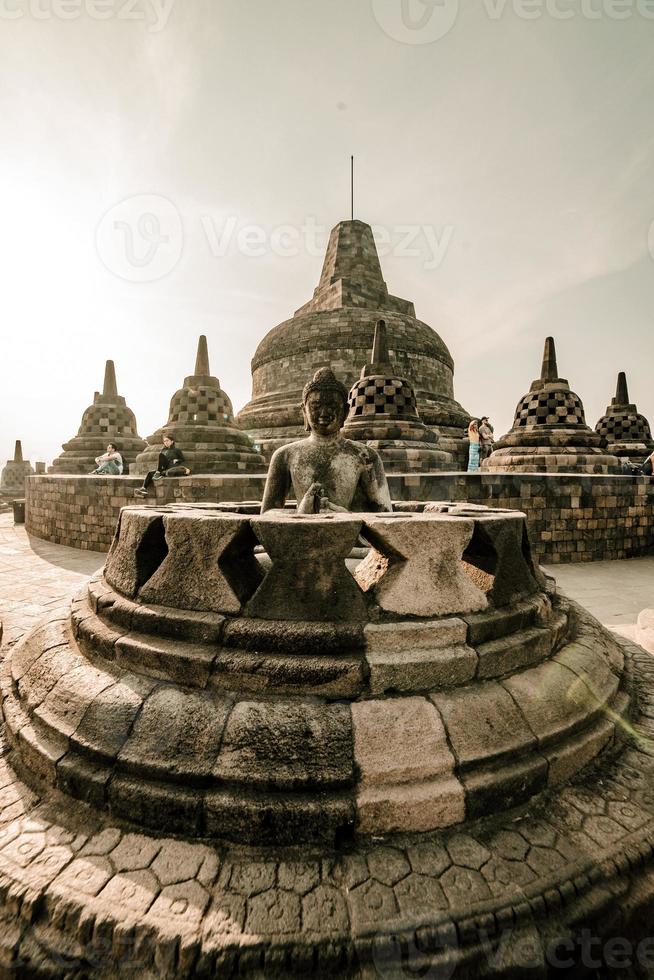bellissimo Borobudur tempio stupa foto