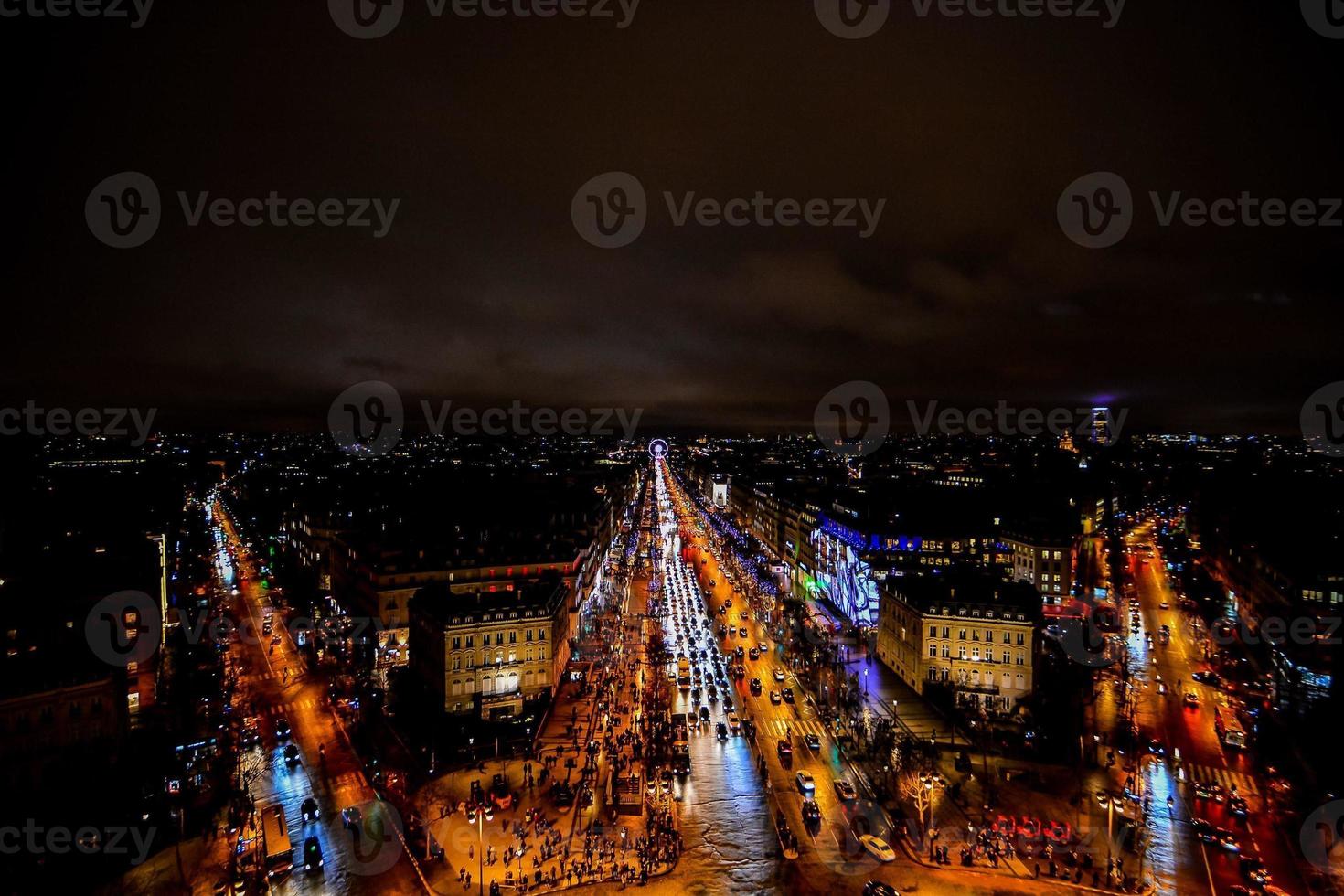 Parigi paesaggio urbano a notte foto