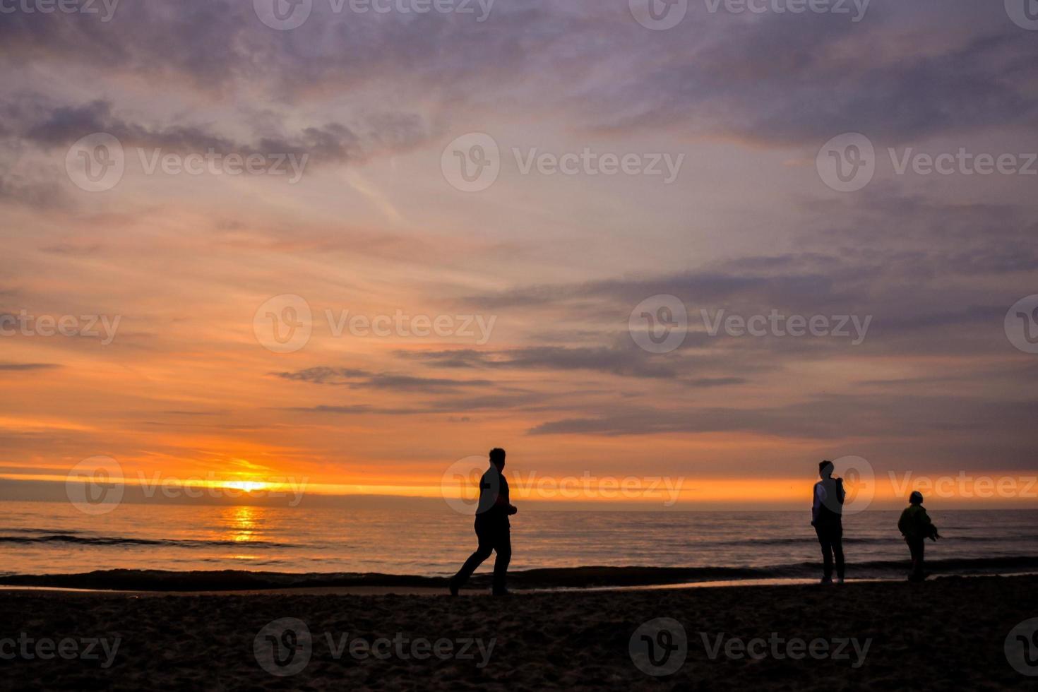 tramonto sul mare foto