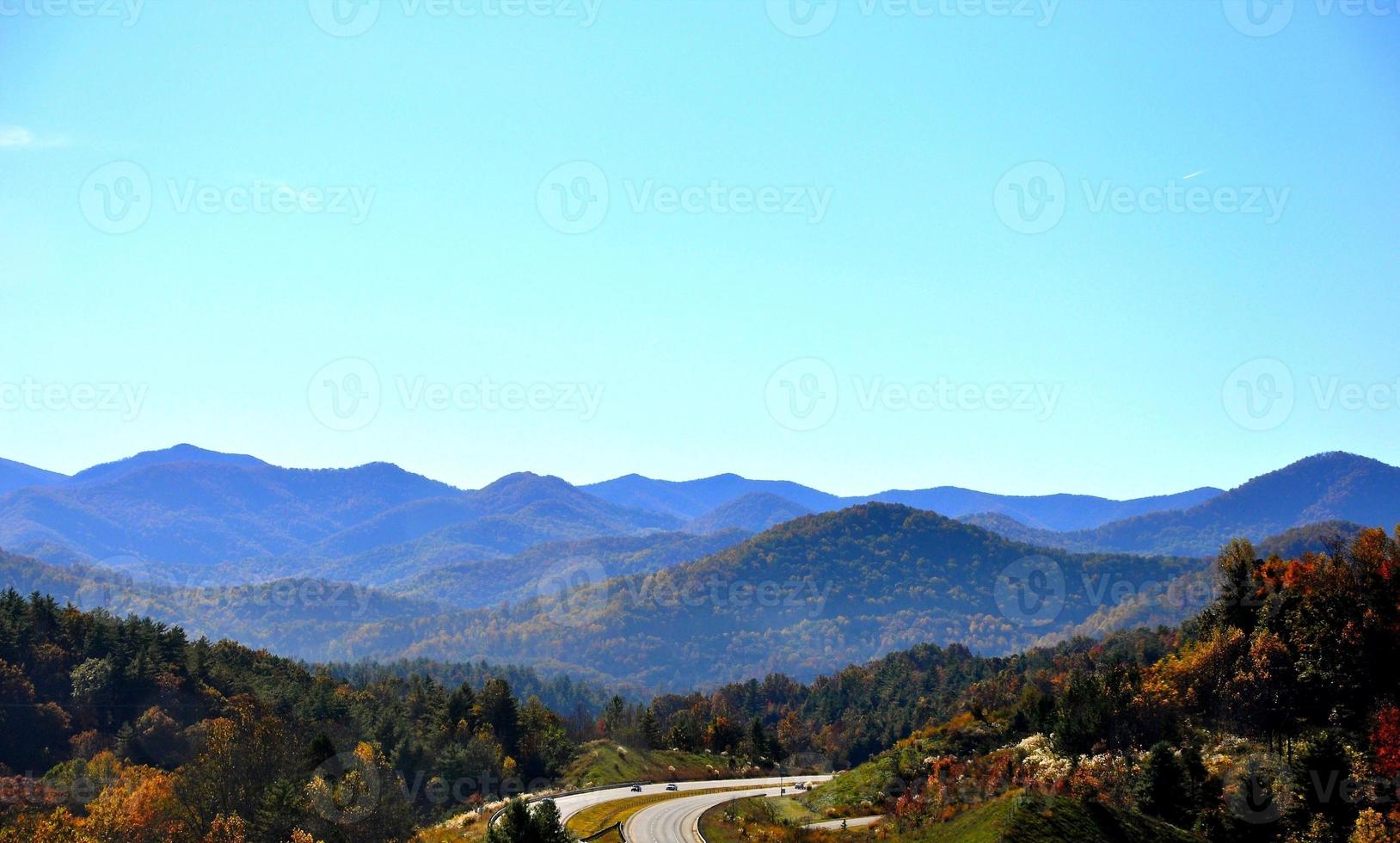 montagna visualizzazioni su interstatale nel settentrionale nord carolina foto