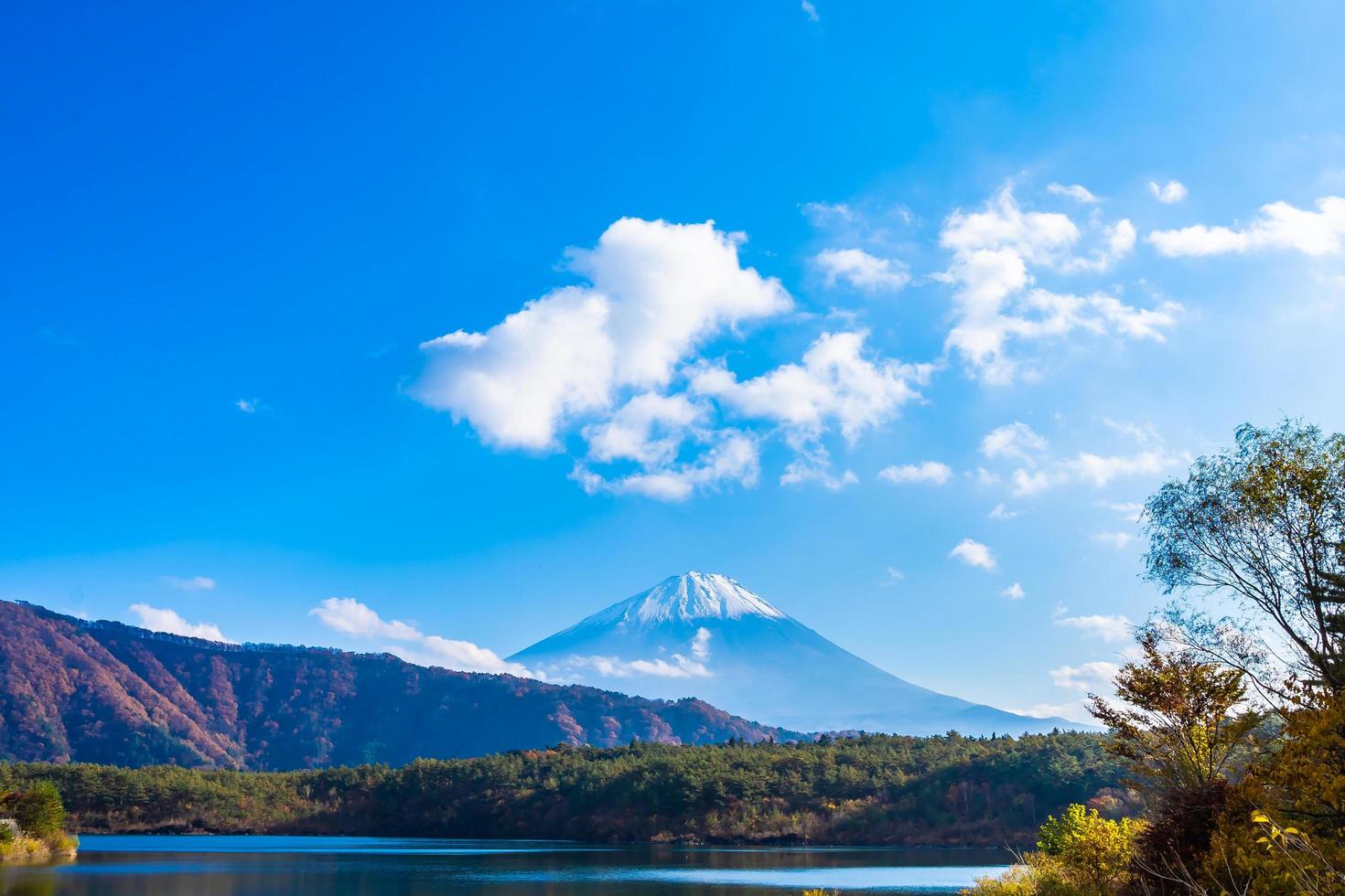 mt. fuji con a yamanashi, giappone foto