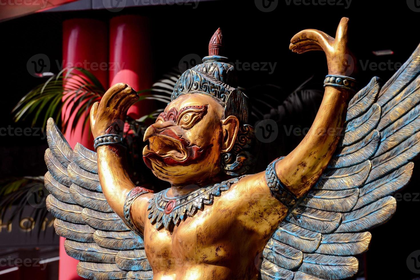 ornato Garuda statua foto