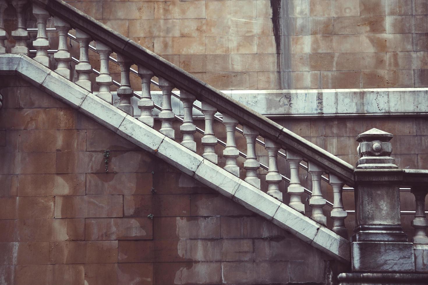architettura scale nella città di bilbao, spagna foto