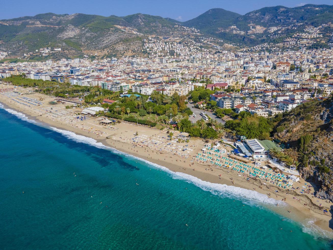 aereo mare e città foto