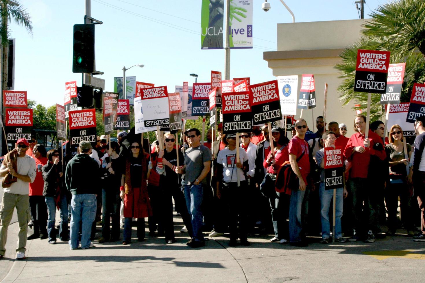 attaccanti sostenitoriattori supporto wga sciopero fondamentale studiosdicembre 12 2007los angeles ca2007 foto