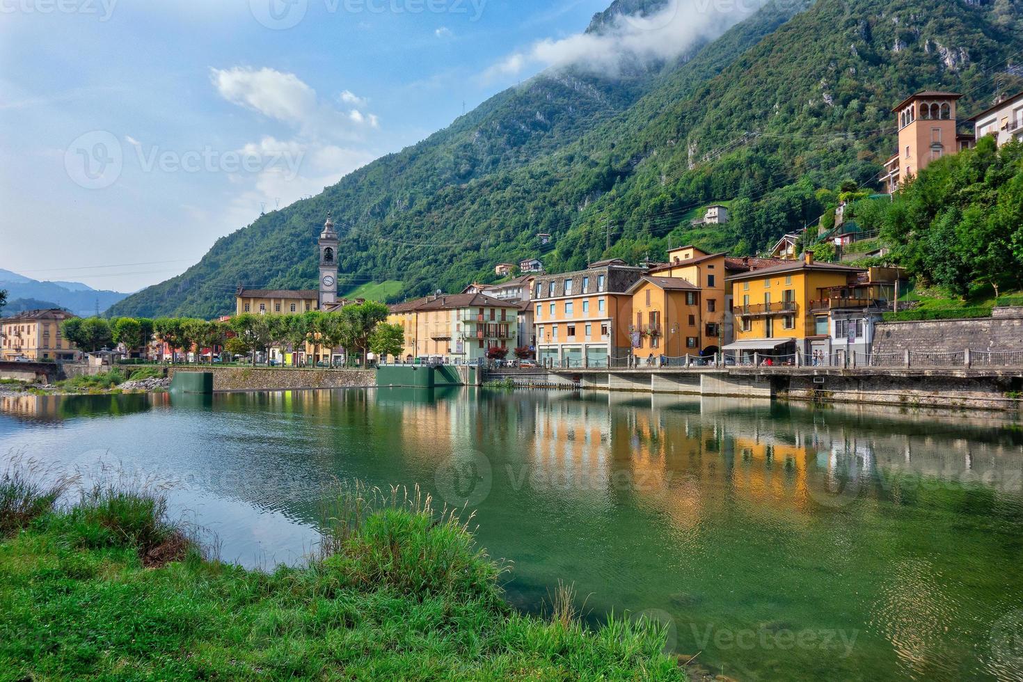 san pellegrino terme in provincia di bergamo nel nord italia foto