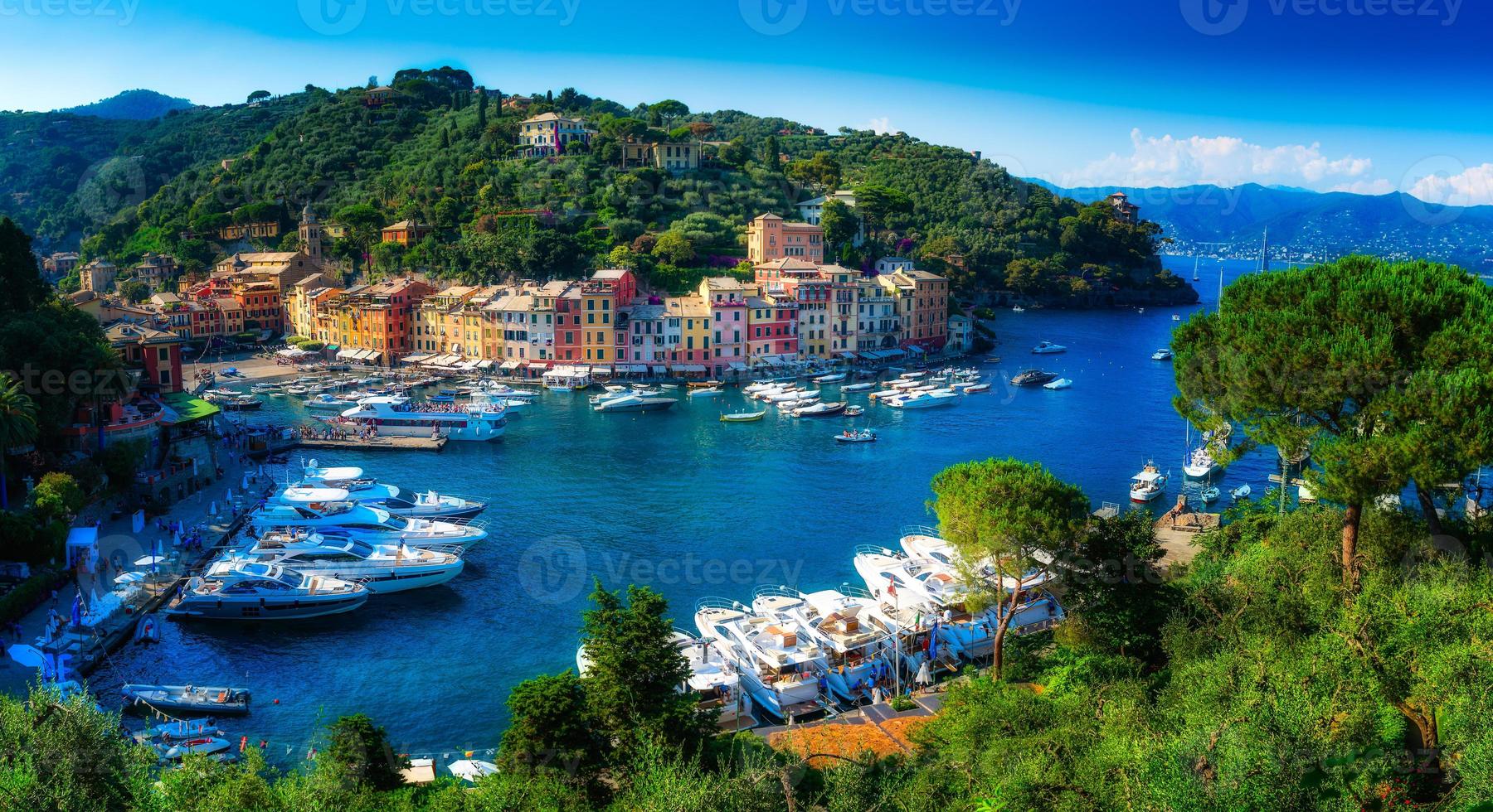 veduta di portofino - italia foto