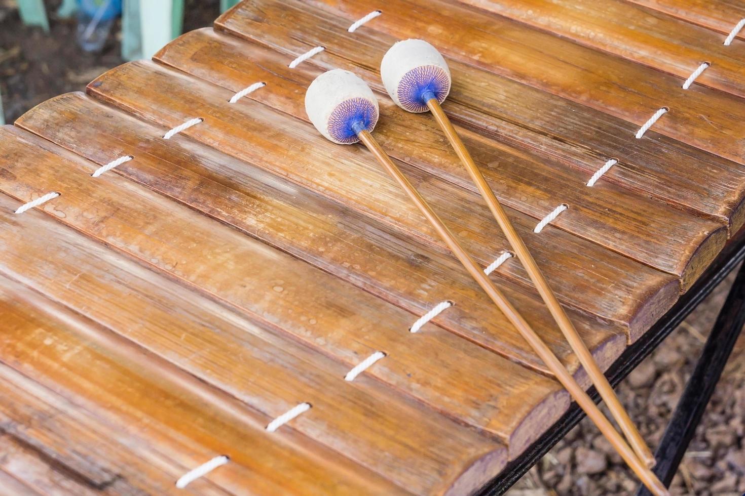 attrezzatura musicale thailandese gamelan, mahori o gamelan foto