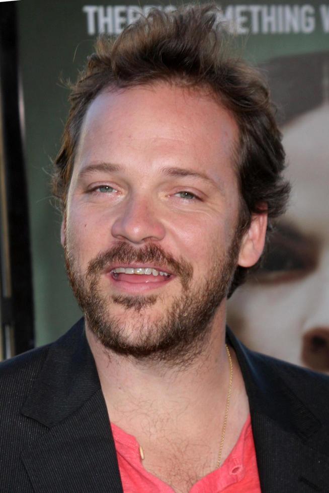 Peter sarsgaard in arrivo a il orfano la prima a il mann villaggio Teatro nel Westwood circa su luglio 21 2009 2008 foto