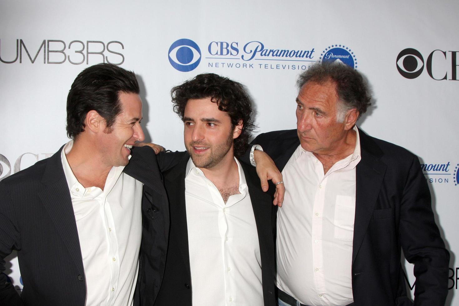 rapinare domani david krumholtz e giud Hirsch in arrivo a il numb3rs 100 ° episodio festa a il tramonto Torre Hotel nel ovest hollywood California su aprile 21 20092009 foto