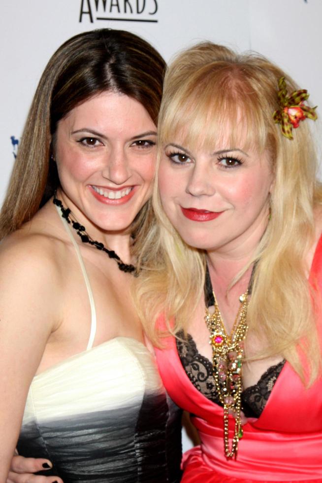 melania Goldstein Kirsten vangsness impegnato in arrivo a il genesi awads a il beverly hilton Hotel nel beverly colline circa su marzo 28 20092009 foto