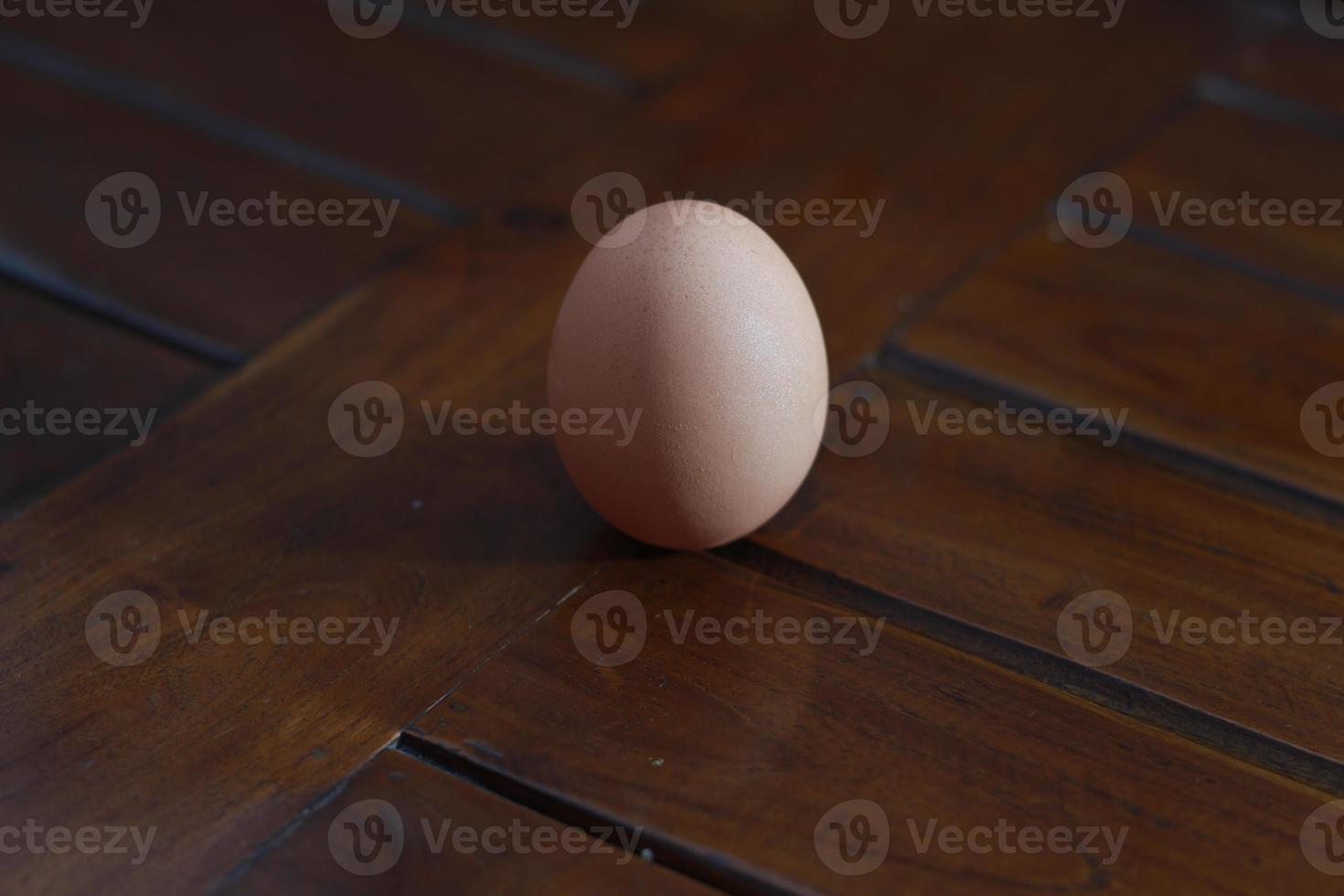 un' vicino su di un' pollo uovo foto