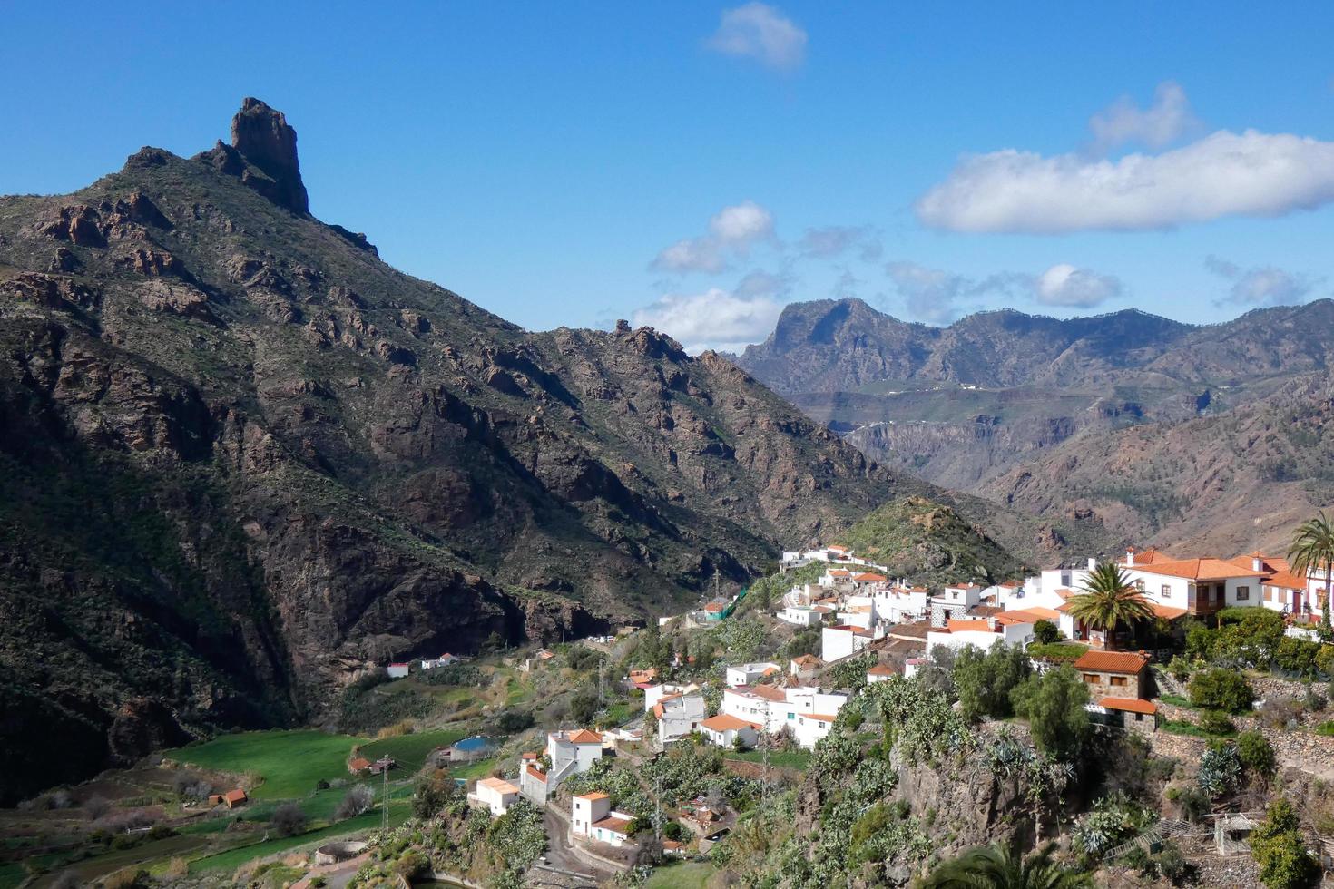 villaggio di tejeda nel il centro di il isola di nonna canarias foto