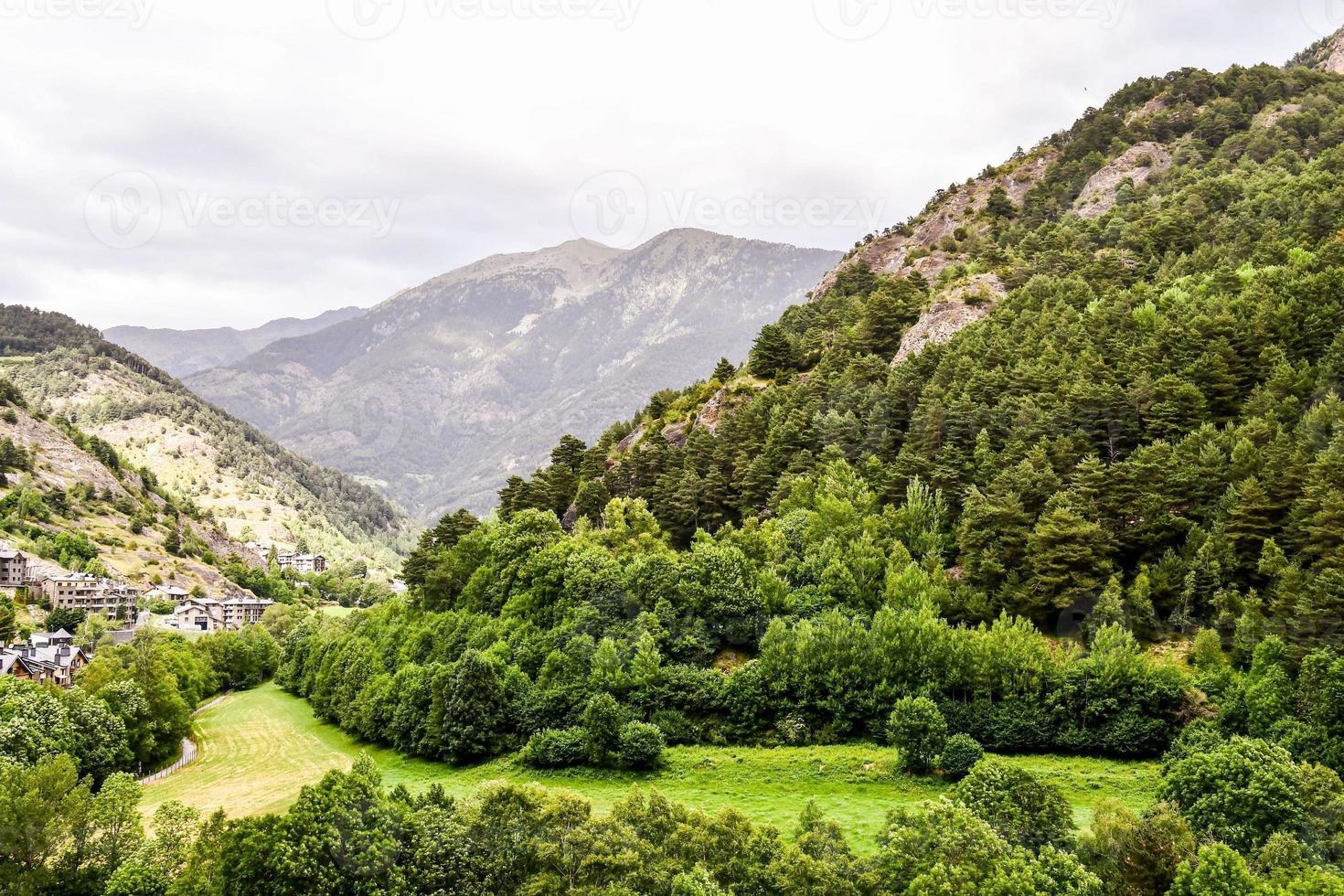 paesaggio montano scenico foto